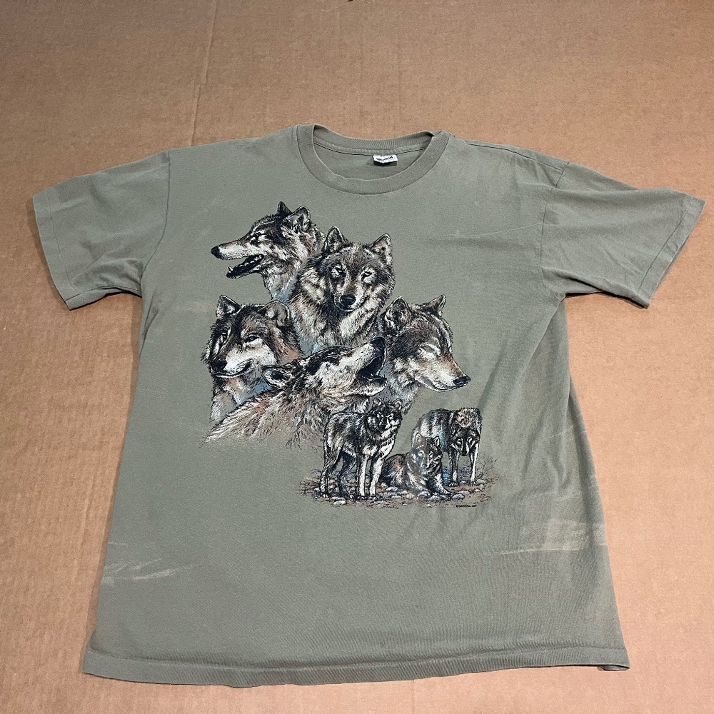 San Segal Olive Green Wolves Print Single Stitch Men's Size XL Vintage Anvil